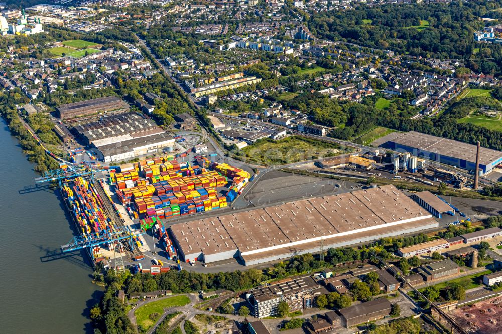 Aerial image Duisburg - Container Terminal in the port of the inland port Rhein-Ruhr Terminal Gesellschaft fuer Container- und Gueterumschlag mbH on Richard-Seiffert-Strasse in Duisburg in the state North Rhine-Westphalia