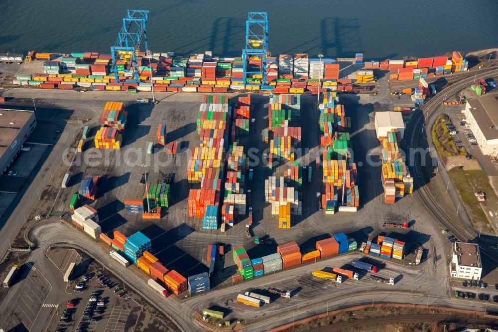 Duisburg from the bird's eye view: Container Terminal in the port of the inland port Rhein-Ruhr Terminal Gesellschaft fuer Container- und Gueterumschlag mbH Richard-Seiffert-Strasse in the district Wanheim - Angerhausen in Duisburg in the state North Rhine-Westphalia