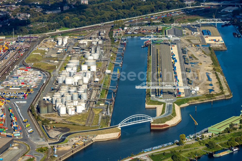 Duisburg from the bird's eye view: Container Terminal in the port of the inland port on Ruhr on street Kohleninsel in Duisburg at Ruhrgebiet in the state North Rhine-Westphalia, Germany