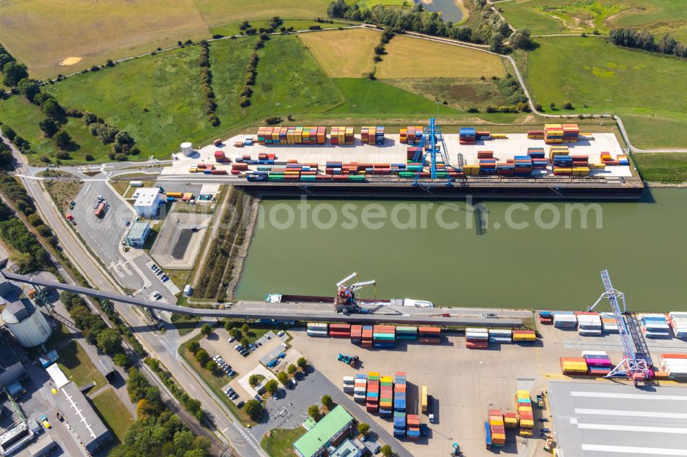 Aerial photograph Voerde (Niederrhein) - Container Terminal in the port of the inland port on Wesel-Datteln-Kanal in the district Spellen in Voerde (Niederrhein) in the state North Rhine-Westphalia