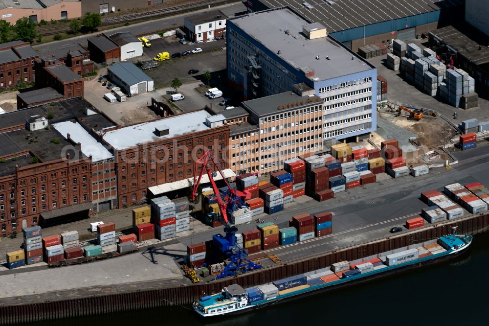 Aerial photograph Bremen - Container Terminal in the port of the inland port on of Weser with Gewerbegebaeuden on Strasse Fabrikenufer in Bremen, Germany