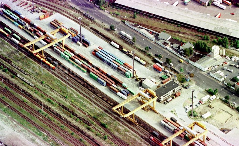 Berlin-Wedding from above - Containerterminal am Hamburger Bahnhof.