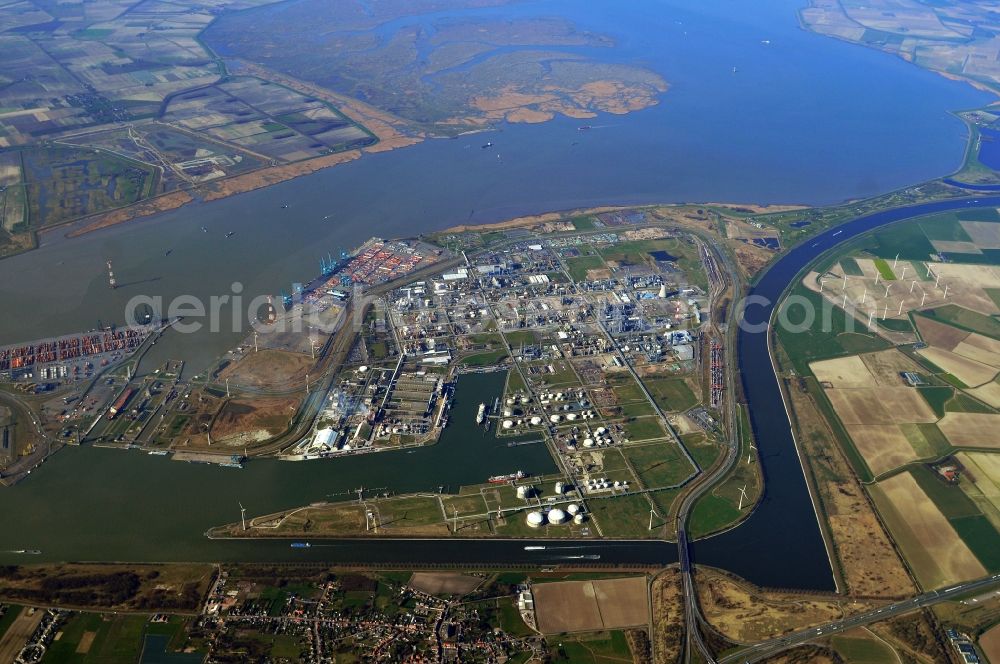 Antwerpen from above - Container terminals in the seaport on Kanaaldock B2 Oostkai in Antwerp, Belgium