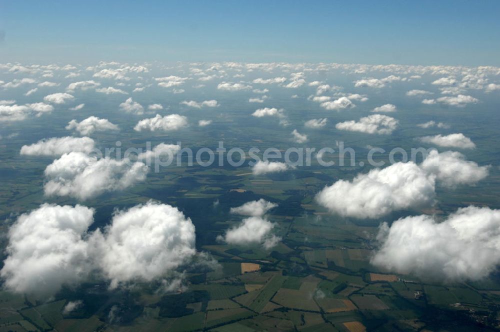 Aerial photograph Rhade - Kleine Cumulus-Wolken über dem niedersächsischen Landkreis Rotenburg (Wümme).