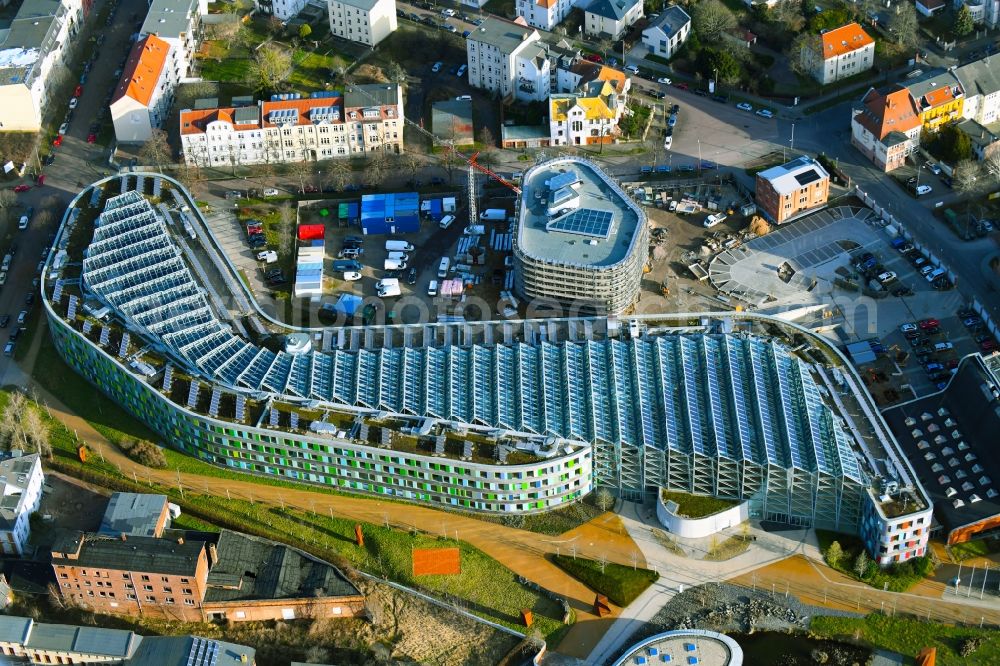 Aerial image Dessau - Ecological roof structure on the administration building of the state authority UBA Federal Environment Agency in Dessau in the state Saxony-Anhalt, Germany