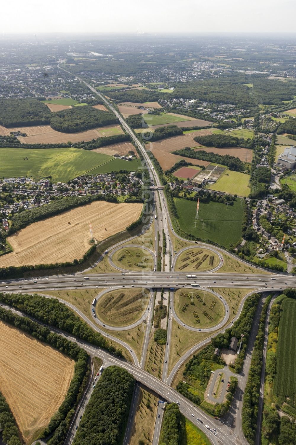 Dortmund from the bird's eye view: View of the intersection Castrop-Rauxel-Ost, connecting the highways 45 and 42. The intersection has a cloverleaf shape and is on Dortmund city limits