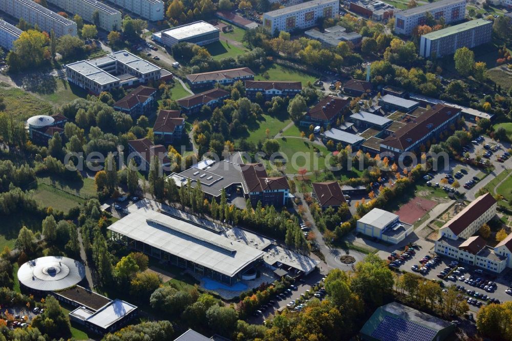 Aerial photograph Greifswald - View at the BBW Berufsbildungswerk and the leisure bath in Greifswald in the federal state Mecklenburg-Vorpommern. The BBW Greifswald is a specialized facility for vocational preparation and training of young people with disabilities. It is operated by the BerufsBildungsWerk Greifswald gGmbH. Operator of the bath is the Stadtwerke Greifswald GmbH