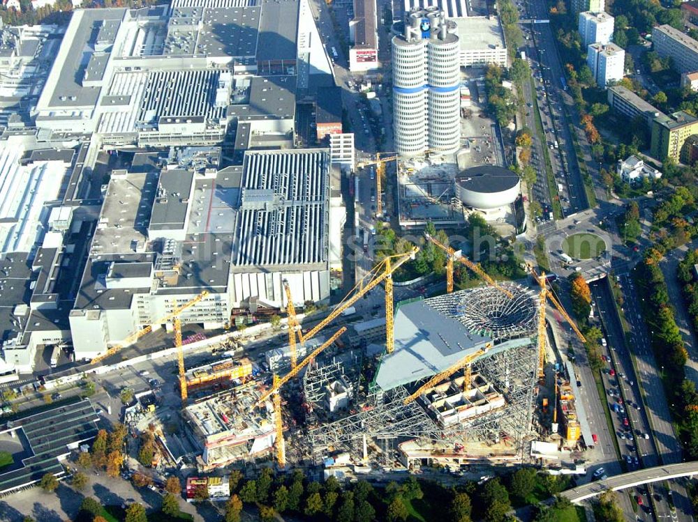 Aerial photograph München / Bayern - Blick auf die Erweiterungsbaustelle des Auslieferungs- und Eventcenter BMW Welt der BMW AG am Georg-Brauchle-Ring nahe dem Olympia Park in München