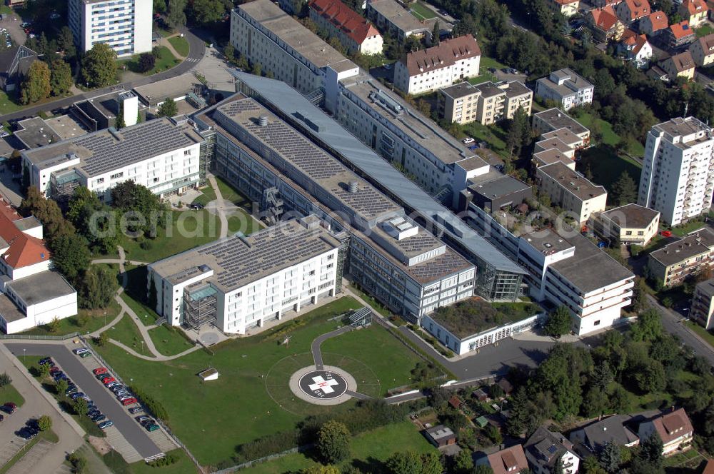 Bad Mergentheim from above - Blick auf das Caritas-Krankenhaus Bad Mergentheim. Das Caritas-Krankenhaus der Zentralversorgung liegt im Norden Baden-Württembergs (Main-Tauber-Kreis) etwa 40 km südlich von Würzburg. Es befindet sich in christlicher Trägerschaft. Bad Mergentheim ist eine Stadt an der Tauber im Nordosten Baden-Württembergs, etwa 35 km südwestlich von Würzburg bzw. 56 km nordöstlich von Heilbronn. Kontakt: Caritas-Krankenhaus Bad Mergentheim, Uhlandstr. 7, 97980 Bad Mergentheim, Tel. +49 (0)7931 58 0, Fax +49 (0)7931 58 2090, e-mail: info@ckbm.de