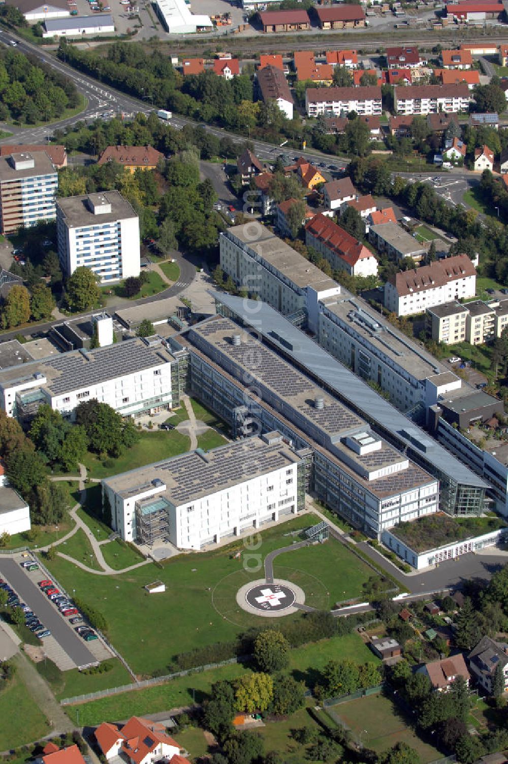 Bad Mergentheim from the bird's eye view: Blick auf das Caritas-Krankenhaus Bad Mergentheim. Das Caritas-Krankenhaus der Zentralversorgung liegt im Norden Baden-Württembergs (Main-Tauber-Kreis) etwa 40 km südlich von Würzburg. Es befindet sich in christlicher Trägerschaft. Bad Mergentheim ist eine Stadt an der Tauber im Nordosten Baden-Württembergs, etwa 35 km südwestlich von Würzburg bzw. 56 km nordöstlich von Heilbronn. Kontakt: Caritas-Krankenhaus Bad Mergentheim, Uhlandstr. 7, 97980 Bad Mergentheim, Tel. +49 (0)7931 58 0, Fax +49 (0)7931 58 2090, e-mail: info@ckbm.de