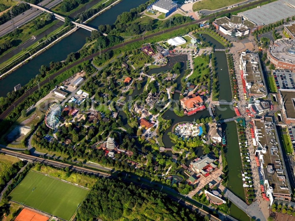 Oberhausen from the bird's eye view: The CentrO is one of the largest shopping centers and urban entertainment center in Germany. It forms the core of the new center of Oberhausen. Over 250 retail shops spread out geographically in different areas, arranged on two floors of the mall