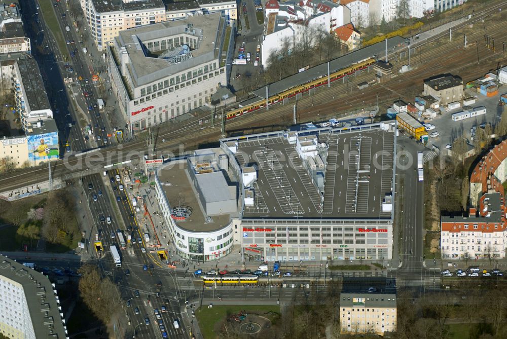 Aerial image Berlin - Das fertige Ringcenter 3 der ECE GmbH an der Frankfurter Allee in Berlin-Friedrichshain am Eröffnungstag.