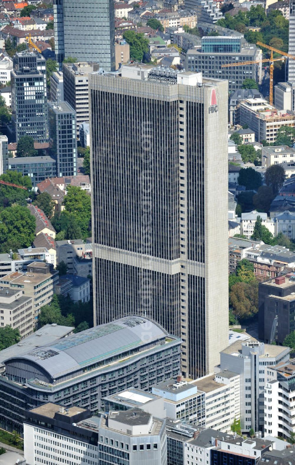 Frankfurt am Main from the bird's eye view: The business center Frankfurt or FBC in Frankfurt on the Main. The main tenant of this high-rise building is the international lawyer's office Clifford Chance