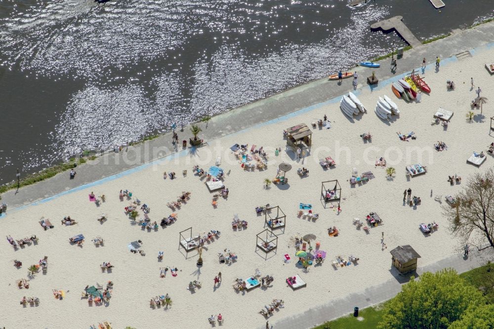 Aerial image Essen - The open air bath Baldeney at lake Baldeney in Essen in the state of North Rhine-Westphalia. The lido lies directly at the water reservoir of the river Ruhr in the South of the city and is renowned as a water sports and recreational area. The bath is in use since the 1930s and is today run as the Seaside Beach