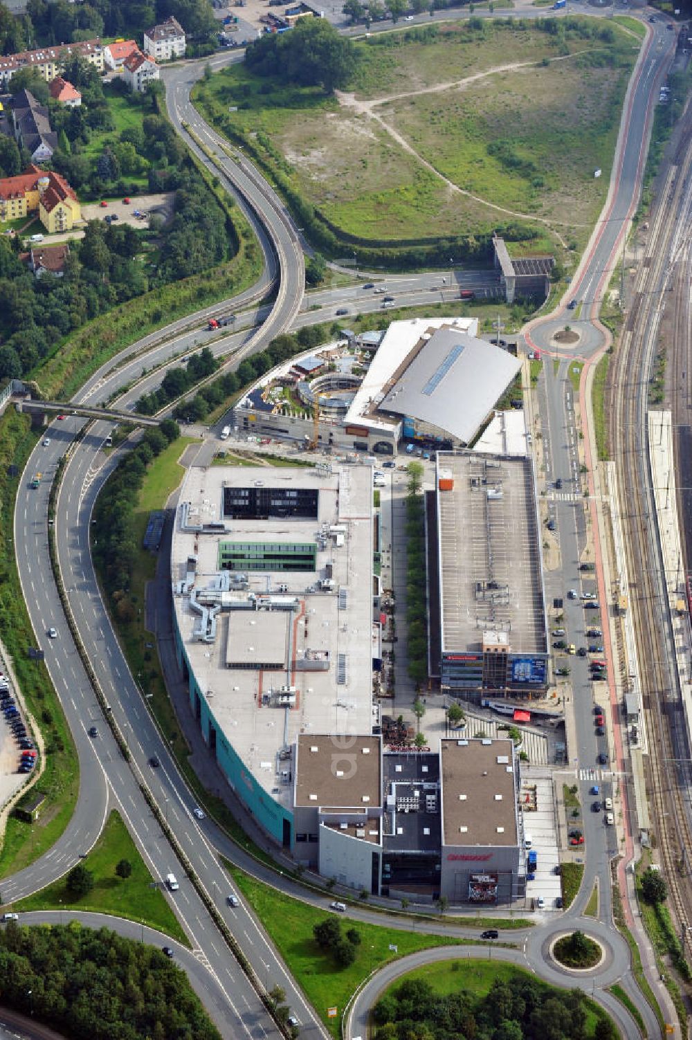 Aerial image Bielefeld - View of the new station area in Bielefeld, a leisure and service center at the Central Station. It contains a cinema complex , a restaurant building and the swimming and leisure pool Ishara. In 1999, the site was opened