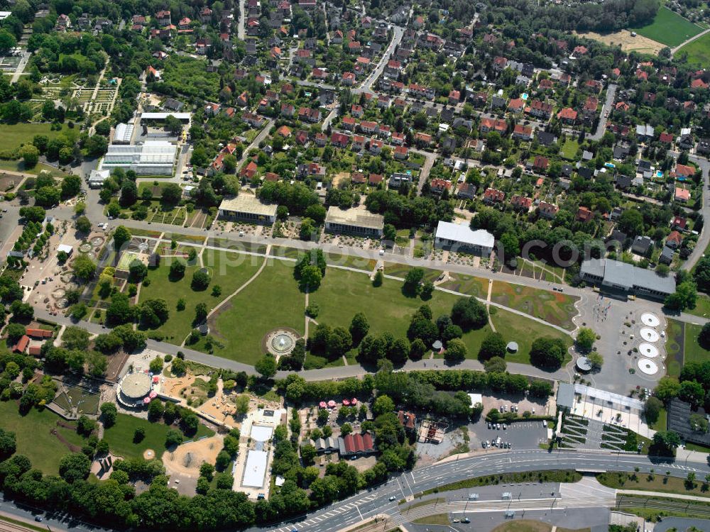 Erfurt from the bird's eye view: The area of the gardening wxhibition in Erfurt, or Egapark, is one of the largest garden and exihibition parks in Germany. It is located at Cyriaksberg. The park has emerged from the former town fortifications. The whole area is declared a historic monument