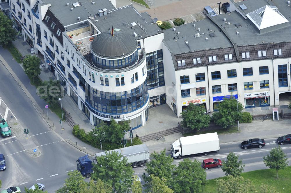 Aerial image Bernau - Look at the Rollbergeck in Bernau. The building houses retail shops and clinics