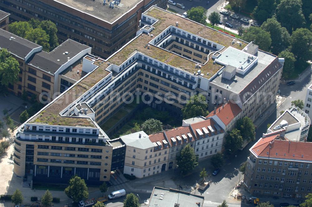 Berlin from the bird's eye view: Blick auf das Glamor Suite Aparthotel. 4-Sternehotel zwischen Invalidenstraße und Friedrichstraße. Kontakt: Hannoversche Strasse 20 a, 10115 Berlin