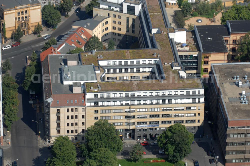 Aerial image Berlin - Blick auf das Glamor Suite Aparthotel. 4-Sternehotel zwischen Invalidenstraße und Friedrichstraße. Kontakt: Hannoversche Strasse 20 a, 10115 Berlin