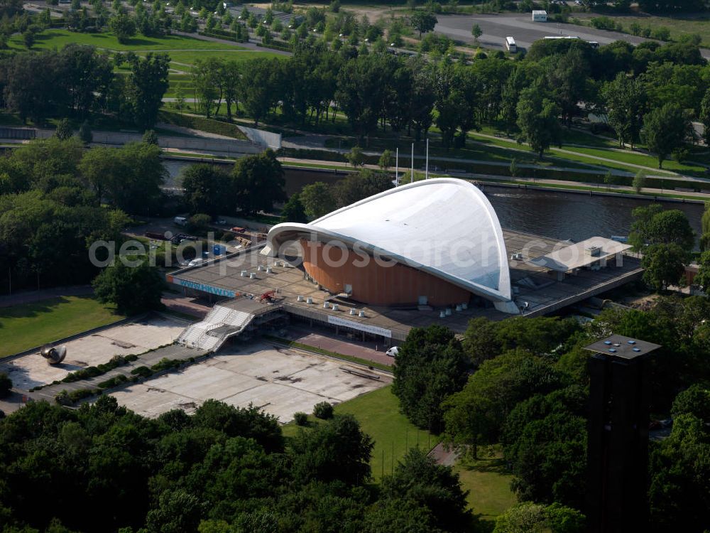 Berlin from the bird's eye view: The House of World Cultures is a place in Berlin-Tiergarten for the international contemporary arts and a forum for current developments and discourses. Housed in the Congress Hall (also known as pregnant oyster) it is presenting artistic productions from around the world, with special attention to non-European cultures and societies