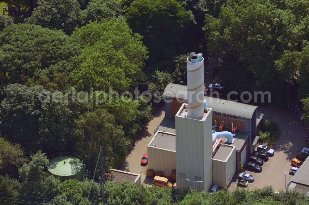 Aerial photograph Bochum - The heating plant Am Hain in Bochum in the state of North Rhine-Westphalia. The power station is one district heating plants of four in Bochum run by the Stadtwerke. Electric power is produced here as well through heat and power cogeneration