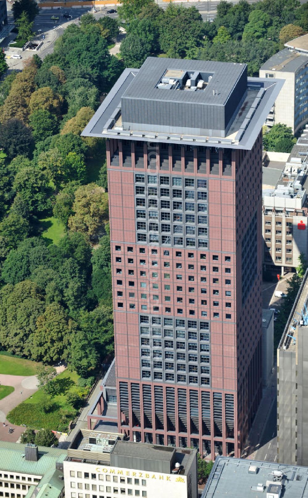 Frankfurt am Main from the bird's eye view: The Japan Center is a high-rise building in the financial district of Frankfurt on the Main, Hessen. It is housing, among other things, the headquarters of the consultin company McKinsey and the German representative of the international organization Ashoka. Ashoka is the largest international non-profit organization for the promotion of international entrepreneurship