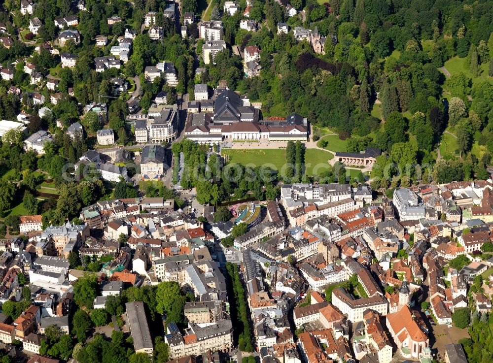 Aerial photograph Baden-Baden - The health resort and cure park in the city of Baden-Baden in the state of Baden-Württemberg. The building was design in classicistic fashion and is today used as event site and concert venue. The Kurhaus is surrounded by historical buildings, the park and woods