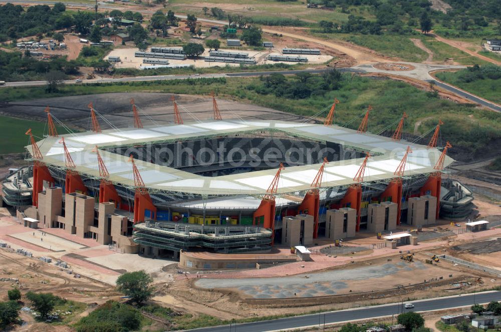 Nelspruit from above - Blick auf das Mbombela-Stadion in Nelspruit in der Provinz Mpumalanga in Südafrika, erbaut zur Fußball-Weltmeisterschaft. View of the Mbombela-Stadium in Nelspruit in South Africa for the FIFA World Cup 2010.