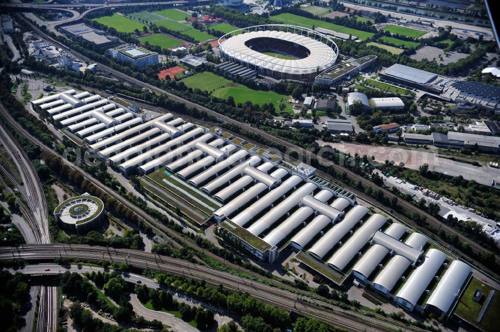 Aerial photograph Stuttgart OT Bad Cannstatt - Das Mercedes-Benz Motorenwerk an der Benzstraße in Stuttgart- Bad Cannstatt. Es ist eines der Werkteile des Mercedes-Benz Werks Untertürkheim. The engine works of Mercedes Benz at the Benzstrasse in Stuttgart-Bad Cannstatt.