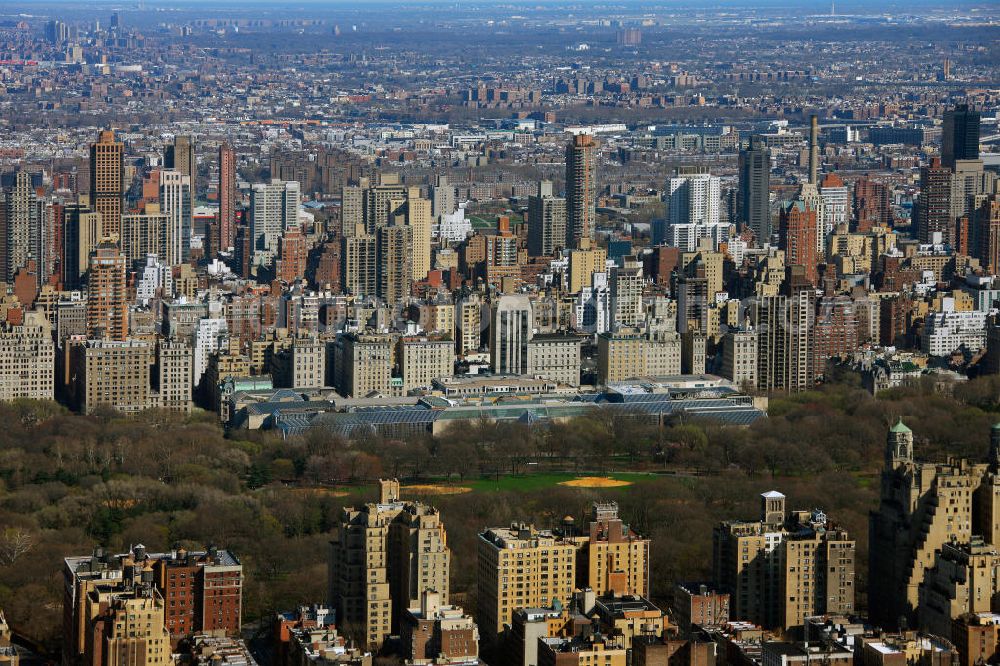 New York from above - View of the Metropolitan Museum of Art in the Central Park of New York's Manhattan district. It is located on Fifth Avenue and 82nd Street on the Upper East Side and is part of the Museum Mile. It was founded in April 1870 and opened in February 1872. The museum has about five million visitors per year