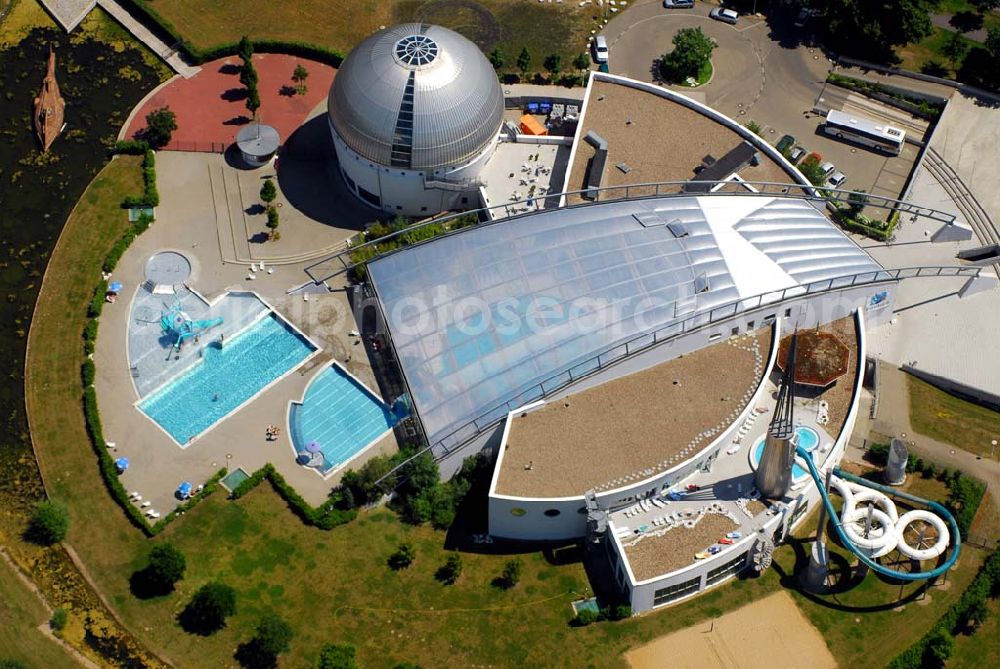 Aerial photograph Magdeburg - Das NAUTICA-Erlebnisbad im Magdeburger Elbauenpark. Kontakt: Natur- und Kulturpark Elbaue GmbH (NKE), Tessenowstraße 5a, 39114 Magdeburg, Telefon: 0391 5957-400, Telefax: 0391 886-2934, info@elbauenpark-md.de,