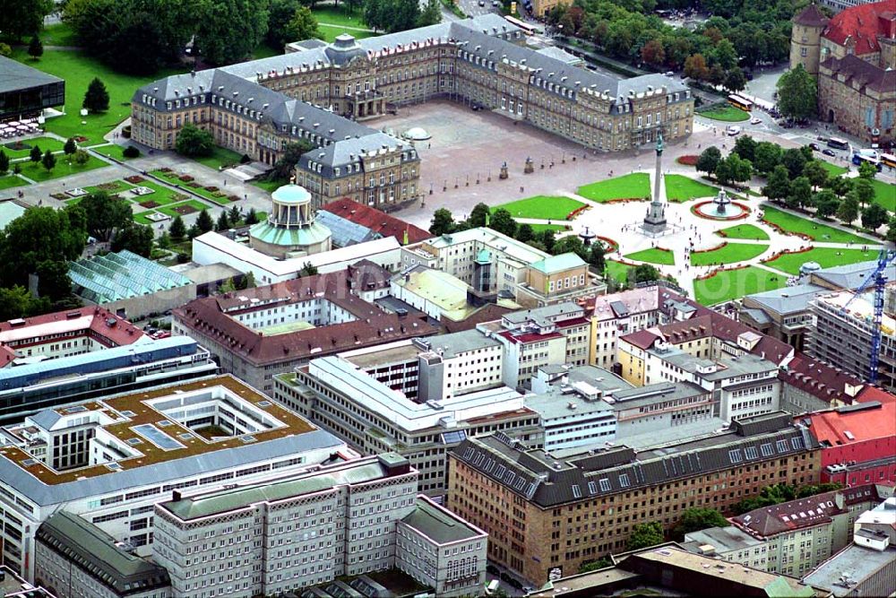 Stuttgart / Baden - Würtemberg Stuttgart / Baden - Würtemberg from the bird's eye view: Neuen Schloss die letzte große barocke Residenzschlossanlage in Deutschland erbauen. Heute beherbergt das Neue Schloss Ministerien baden-württembergischen Landesverwaltung und Repräsentationsräume. Neues Schloss, Schlossplatz, 70173 Stuttgart