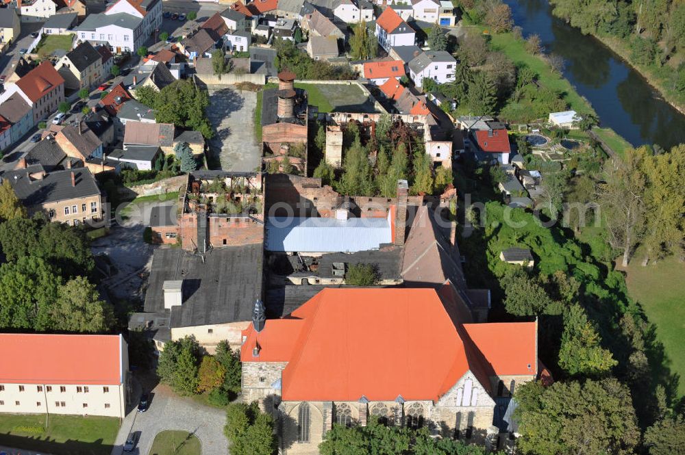 Nienburg / Saale from above - View of the ruins of the old malting building near the Schloss street in Nienburg an der Saale in Saxony-Anhalt