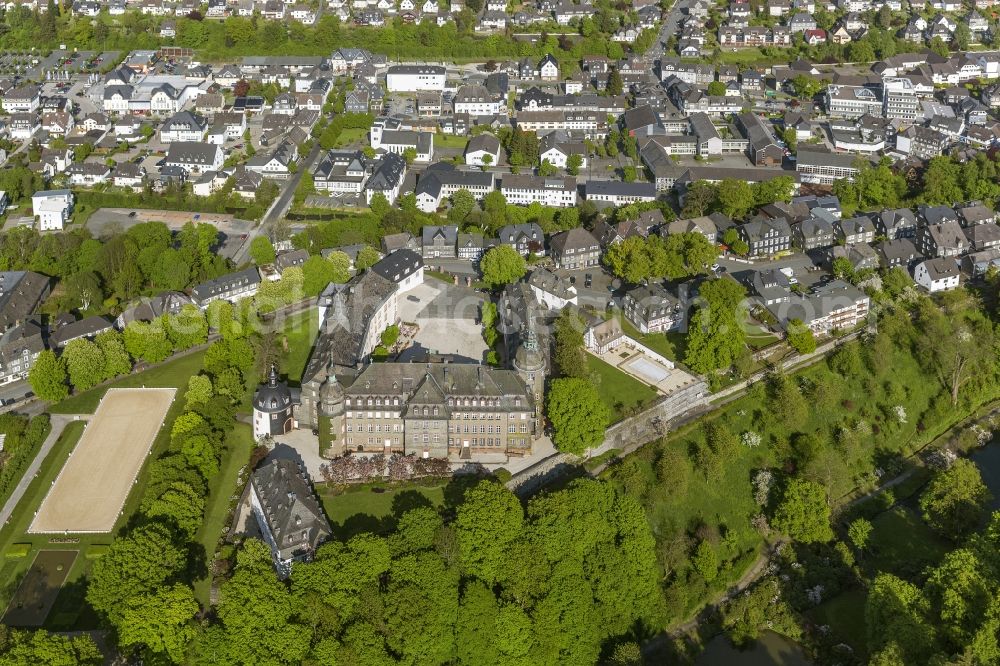 Aerial image Bad Berleburg - The Palace Berleburg in Bad Berleburg in the county district Siegen-Wittgenstein in the state of North Rhine-Westphali. View of the castle Berleburg and the orangery. The castle is now owned by the family Sayn-Wittgenstein-Berleburg and is used as a museum