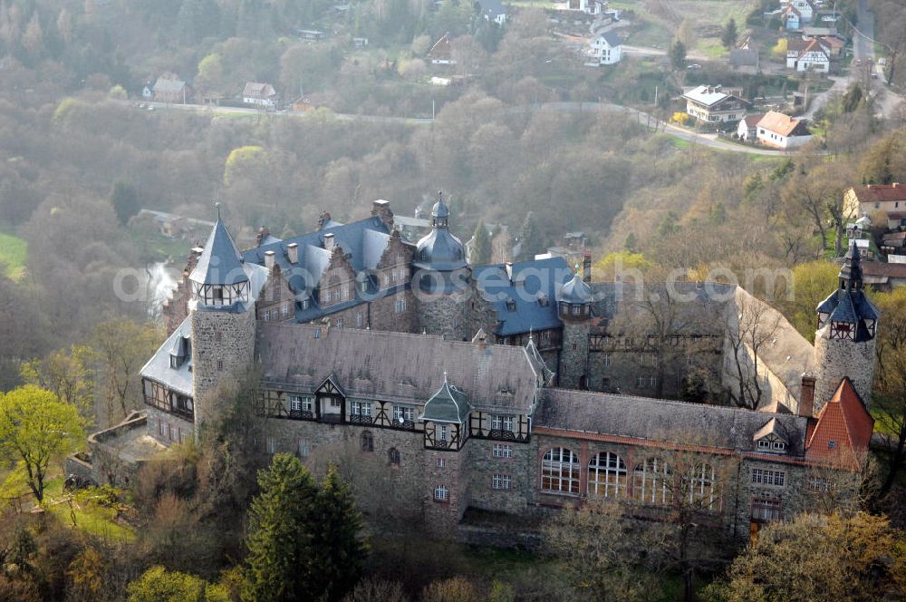 Aerial image MANSFELD - Blick auf das Schloss Rammelburg im Ortsteil Rammelburg von Mansfeld. Die erste urkundliche Erwähnung des Schlosses Rammelburg war im Jahr 1259. Im Laufe der Geschichte wechselte das Schloss mehrfach den Eigentümer. Bis in die 90er Jahre des 20. Jahrhunderts befand sich eine Rehabilitationsklinik in dem Schloss. Das Schloss wird zur Zeit nicht aktiv genutzt. Kontakt: Stadt Mansfeld, Dietmar Sauer, Lutherstrasse 9, 06343 Mansfeld Lutherstadt, Tel. +49 (0)3 47 82 87 1 0, Fax +49 (0)3 47 82 87 1 22, e-mail: info@mansfeld.eu