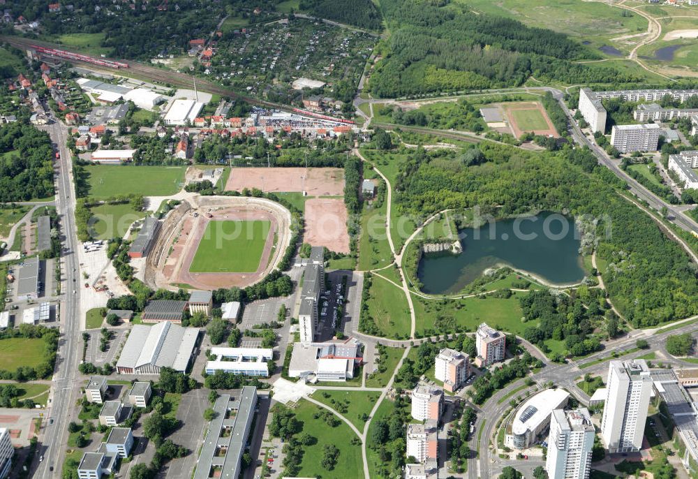 Aerial image Halle an der Saale - Das Stadion Halle-Neustadt und der Bruchsee an der Nietlebener Straße in Halle-Neustadt. The stadium Halle-Neustadt and the Bruchsee at the Nietlebener Strasse in Halle-Neustadt.