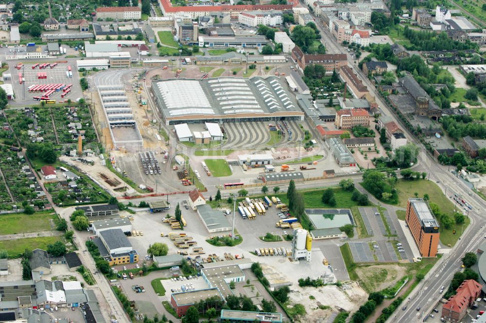 Halle an der Saale from above - Das Straßenbahn- und Busdepot der Halleschen Verkehrsbetriebe HAVAG an der Freiimfelder Straße in Halle. The tram and bus depot of the transport services of the city Halle HAVAG at the Freiimfelder Strasse in Halle.