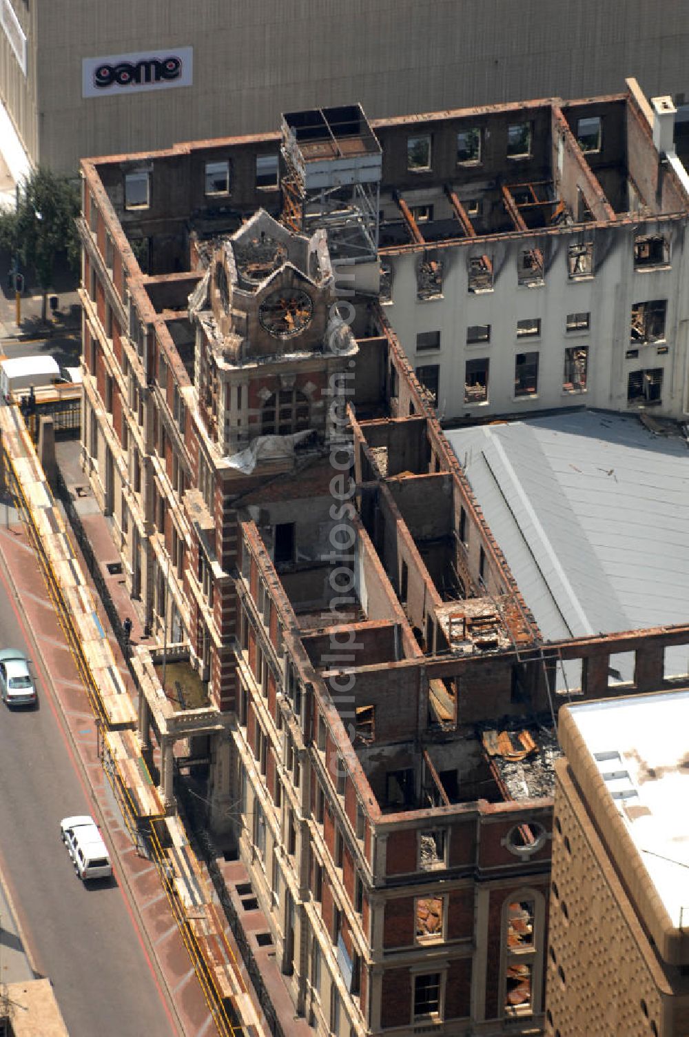 Aerial photograph JOHANNESBURG - The abandoned building of the Rissik Street Post Office in downtown Johannesburg has been empty since 1996 when the post office has moved out. Since then, it was damaged mostly by vandalism. The city strives for a reconstruction