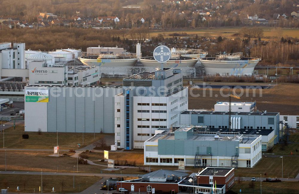 Bitterfeld - Wolfen from the bird's eye view: Das Werk der TERRITORY CTR GmbH im Industriepark Bayer Bitterfeld an der Salegaster Chaussee in Bitterfeld-Wolfen. The plant of the TERRITORY CTR GmbH in the industrial park Bayer Bitterfeld at the Salegaster Chaussee in Bitterfeld-Wolfen.