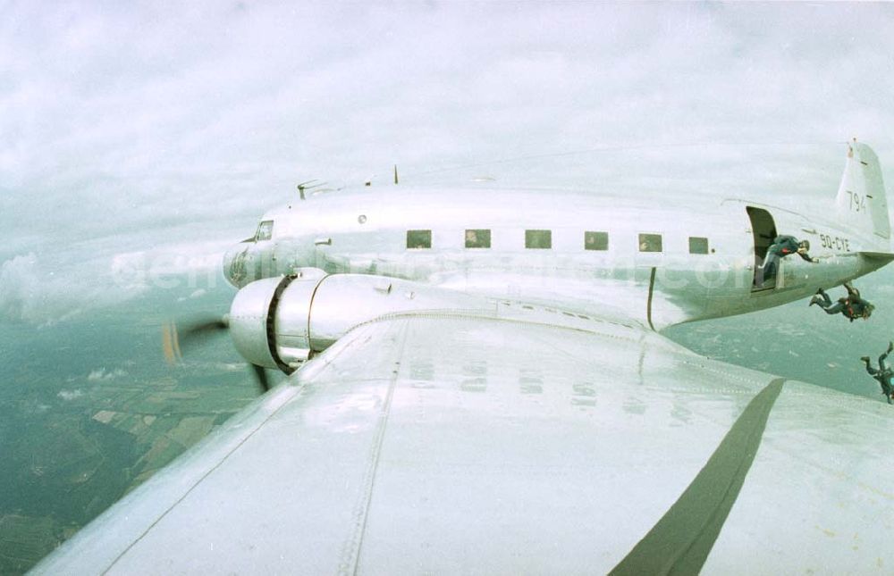  Berlin Gatow from above - 28.06.1993 DC-3 Flug Flugtag Berlin Gatow