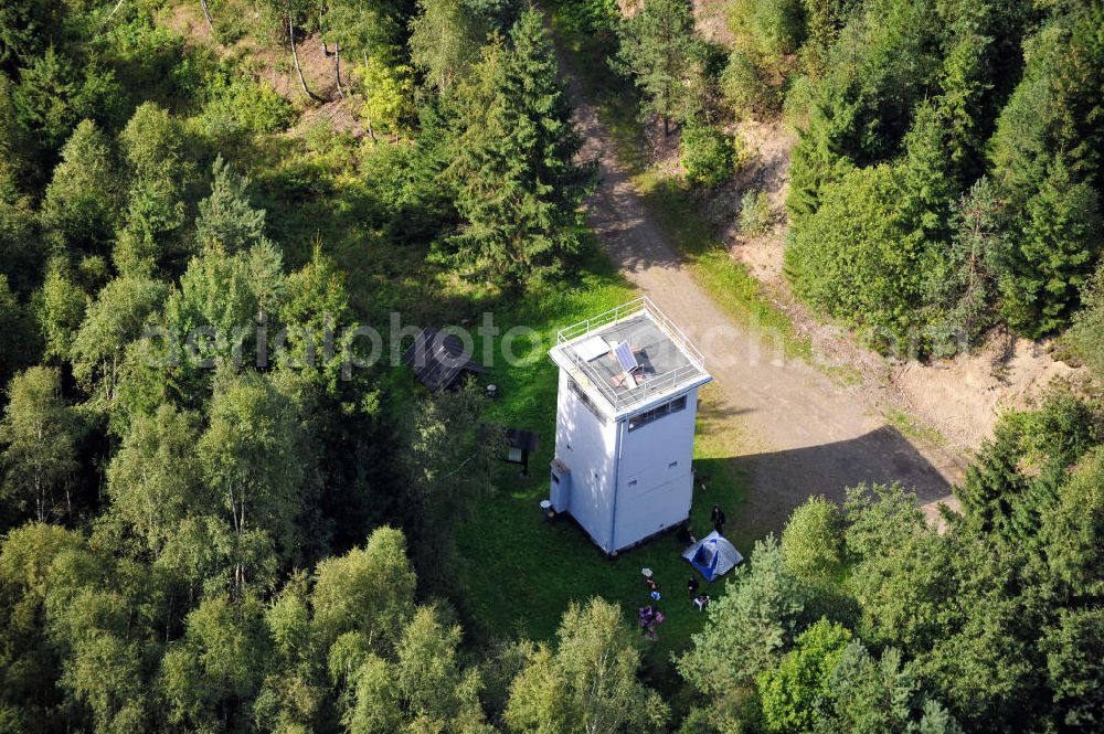 Aerial photograph Probstzella - Alter DDR Grenzturm / Wachturm und ehemaliger Grenzverlauf bzw. Mauerverlauf zwischen Thüringen und Bayern. Old GDR watchtower and boundary line resp. route of the wall between Thuringia and Bavaria.