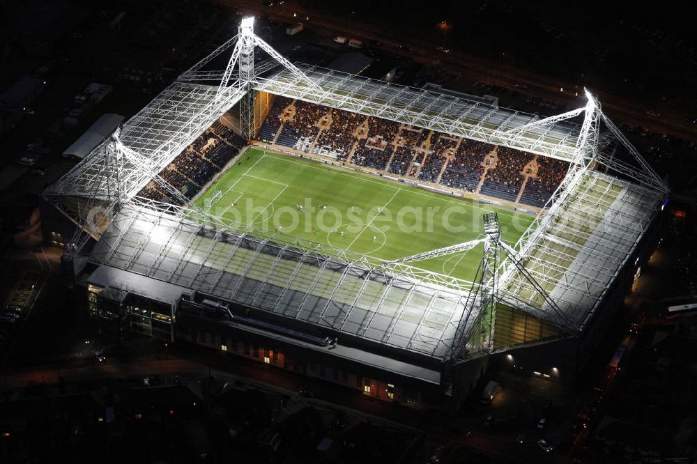 Aerial photograph Preston - Nachtluftbild vom Deepdale Stadion in Preston. Das Stadion ist das Heimatstadion vom FC Preston North End und außerdem die Heimat des Englischen Fußballmuseums. Night aerial view of the Deepdale stadium in Preston. The stadium is the home stadium of FC Preston North End and also the home of English football museum. Nur zur redaktionellen Verwendung - For Editorial Use only !