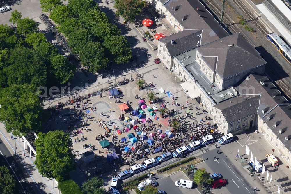 Aerial image Göttingen - Demonstration of NPD on the station square in Goettingen in the state Lower Saxony