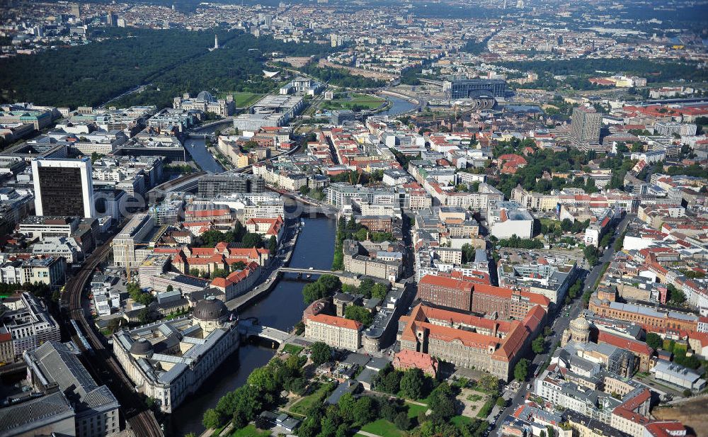 Berlin Mitte from above - Der Bezirk Mitte mit der Spree in Berlin im Überblick. Overview of the district Mitte with the river Spree in Berlin.