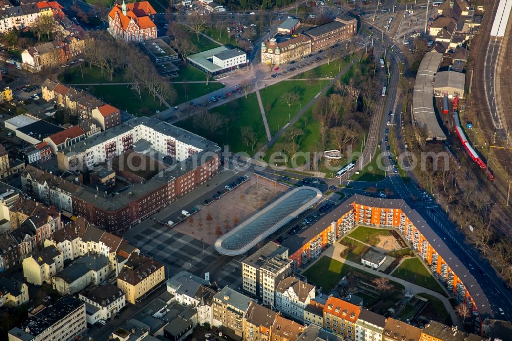 Herne from the bird's eye view: Buschmannshof Square and its surrounding area in the center of the Wanne part of Herne in the state of North Rhine-Westphalia