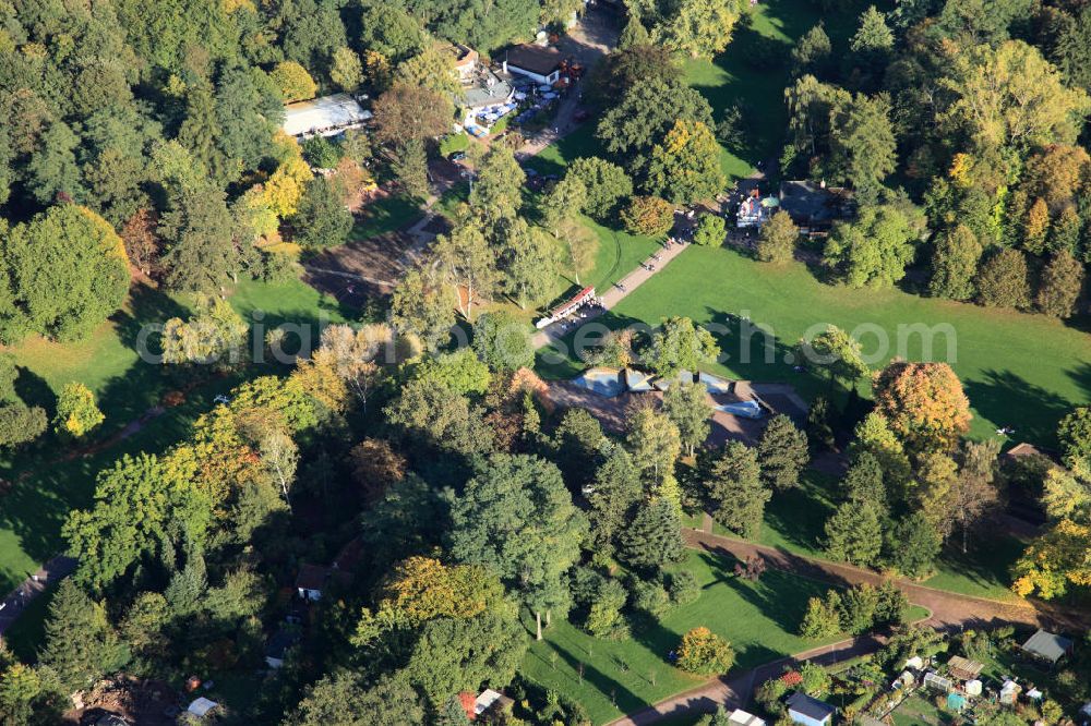 Saarbrücken from the bird's eye view: The german - french garden was opened in 1960 as a symbol of the friendship of the two countries. It is measuring 50 hectare and thus it is the largest park area of Saarbrücken. In 2001 it was declared a historic monument. The garden serves as an area for recreation and venue