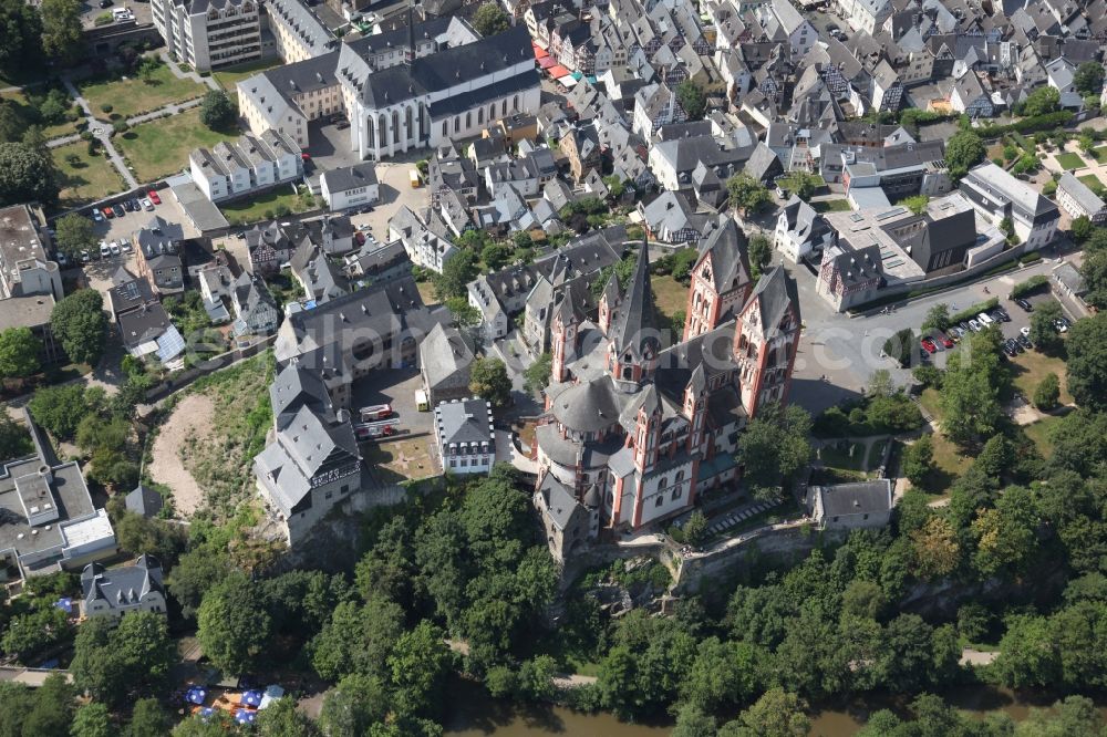 Aerial image Limburg an der Lahn - The Limburg Cathedral on Cathedral Square on the banks of the Lahn in Limburg an der Lahn in Hesse