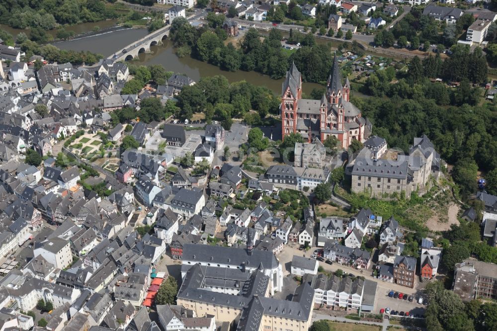 Aerial image Limburg an der Lahn - The Limburg Cathedral on Cathedral Square on the banks of the Lahn in Limburg an der Lahn in Hesse