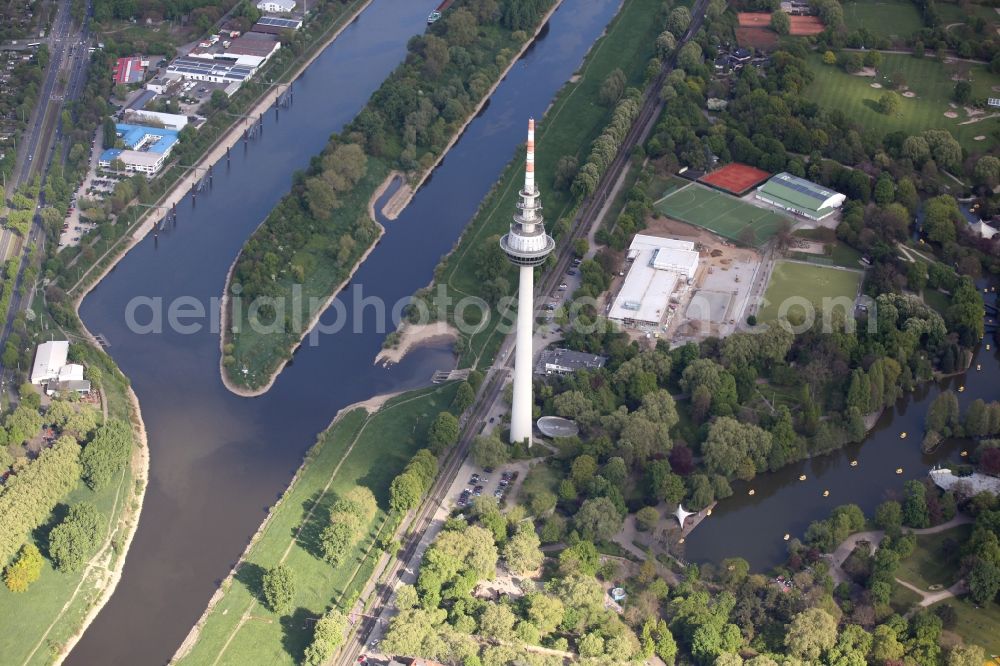 Mannheim from the bird's eye view: The telecommunications tower of Mannheim is planned by the architects Heinle, Wischer and partners. Erected 1973-1975, a modern landmark of the city of Mannheim. He is thus the tallest structure in the city and one of the highest telecommunications towers in Germany