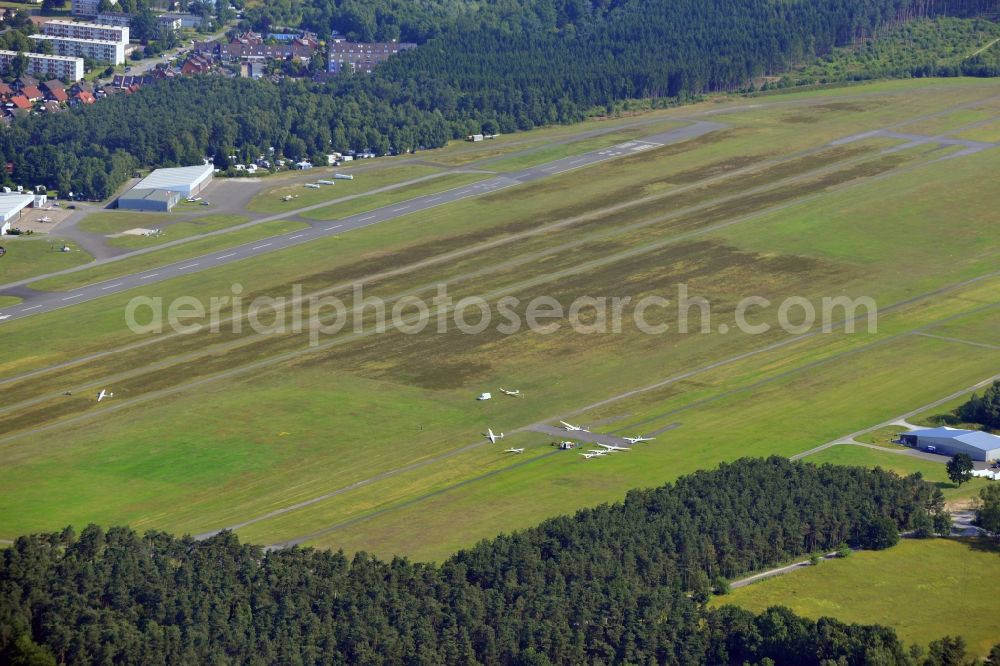 Aerial photograph Oerlinghausen - Oerlinghausen Airfield is a small airfield in the county district of Lippe in Ostwestfalen - Lippe in the state of North Rhine-Westphalia. It is one of the largest gliding centres. There are 3 runways accommodating motor planes, gliders, microlights and hot air balloons. It is operated by the Flugplatzgemeinschaft e.V